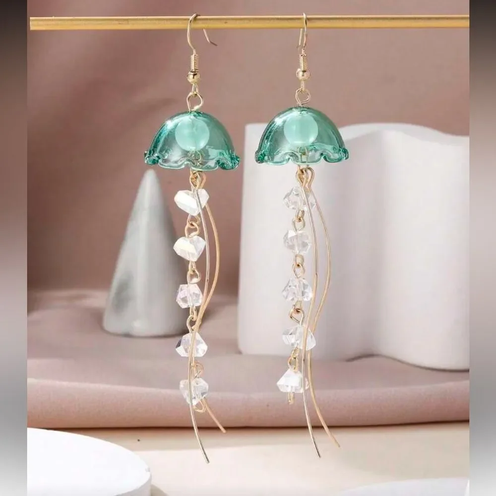Elegant Green shell Earrings R85